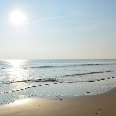 Ravissante En Bord De Aux Grenettes بيت للعطل